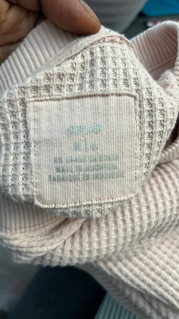 Aerie waffle knit long sleeve top size medium - Image 6