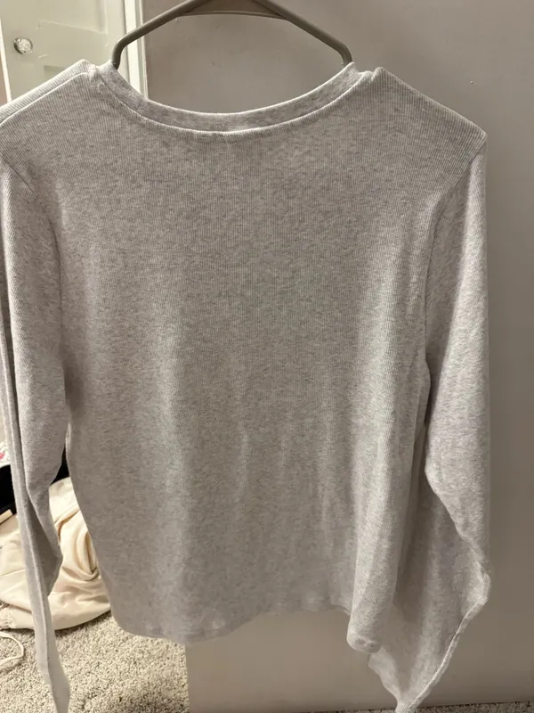 Aritzia Homestretch TNA Long Sleeve - Image 4