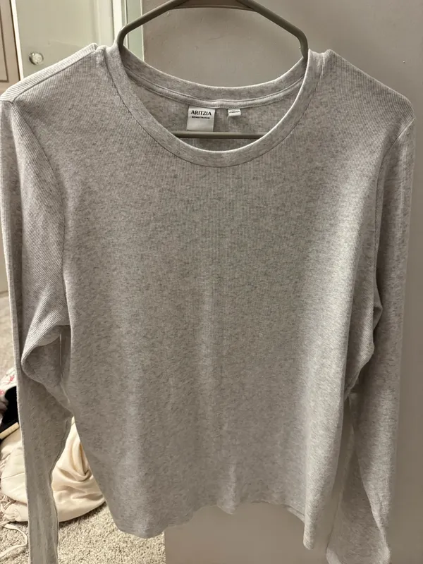 Aritzia Homestretch TNA Long Sleeve - Image 3