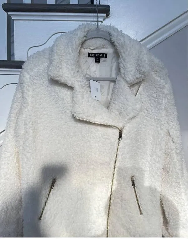 NWT Say What ? Fuzzy Ivory Sherpa Moto Jacket With Gold Zipper Size Small - Image 3