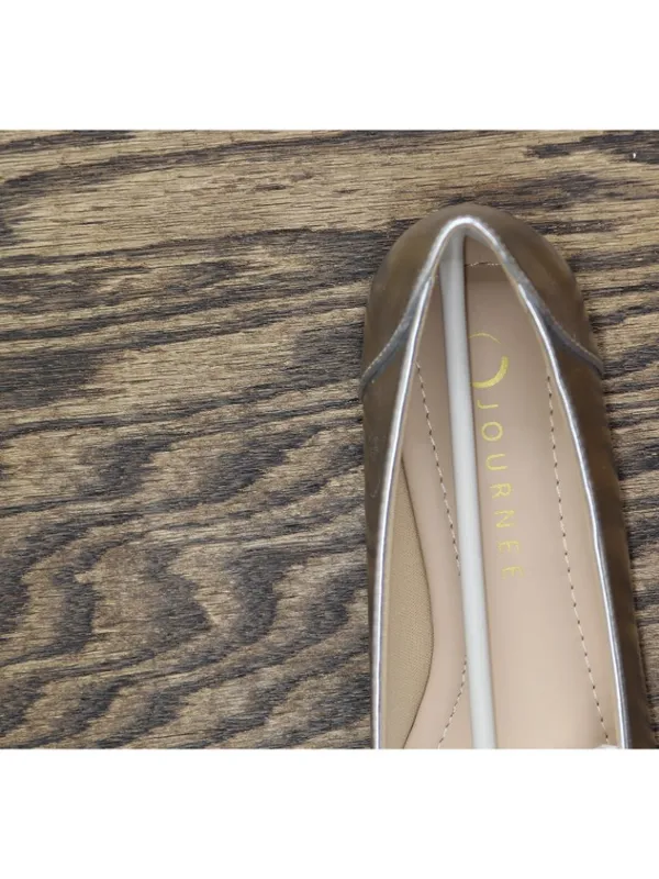 NWT Journee Collection Womens Kavn Ballet Flat Comfort Sole KAVN Silver Gray 6M - Image 11