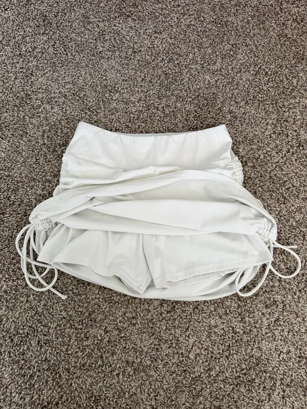 White mini skirt with built in shorts - Image 2