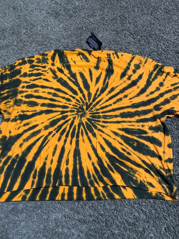 Hot Topic John Carpenter’s Halloween Crop Top Size L - Image 4