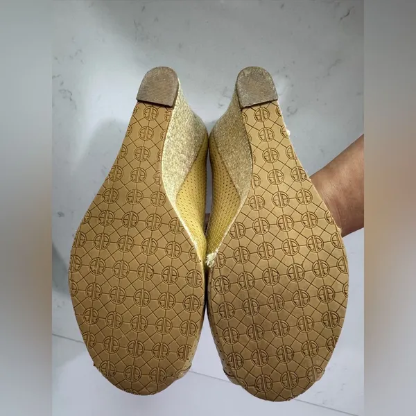 Lilly Pulitzer Tan Perforated Wedges - Image 5