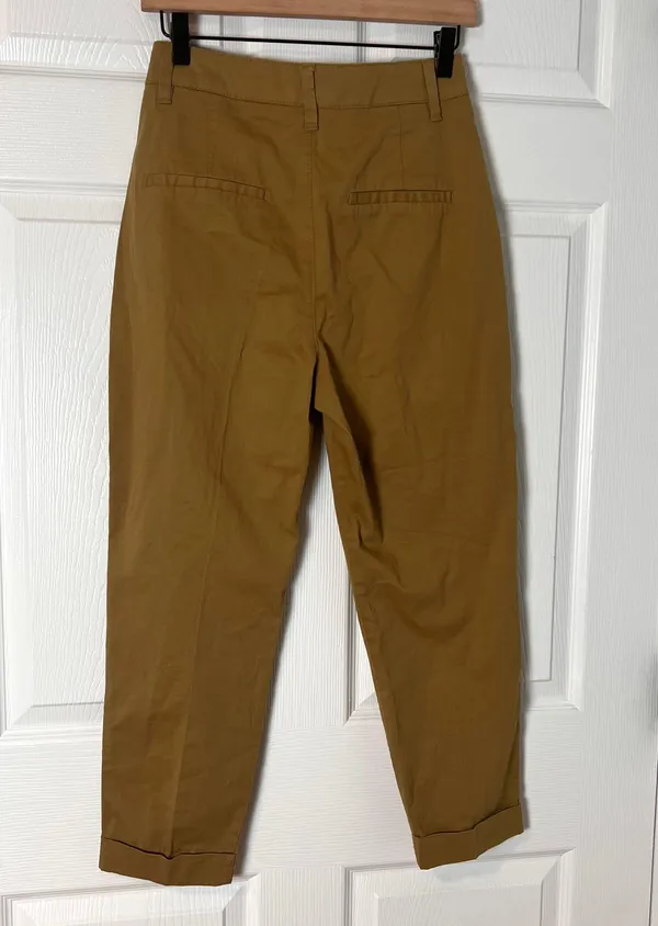 Bershka NWT Tan Cuffed Ankle Cropped Trouser Pants - Image 5