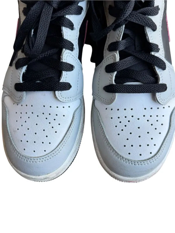 Nike Air Jordan 1 Low GS “Light Iron Ore Arctic Punch” – Size 5Y - Image 3
