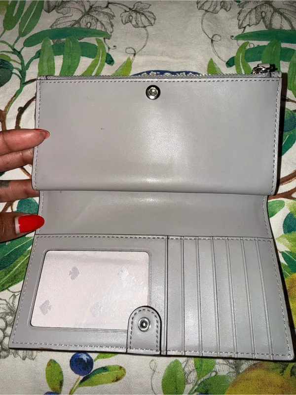 Kate Spade New York pebbled leather wallet - Image 5