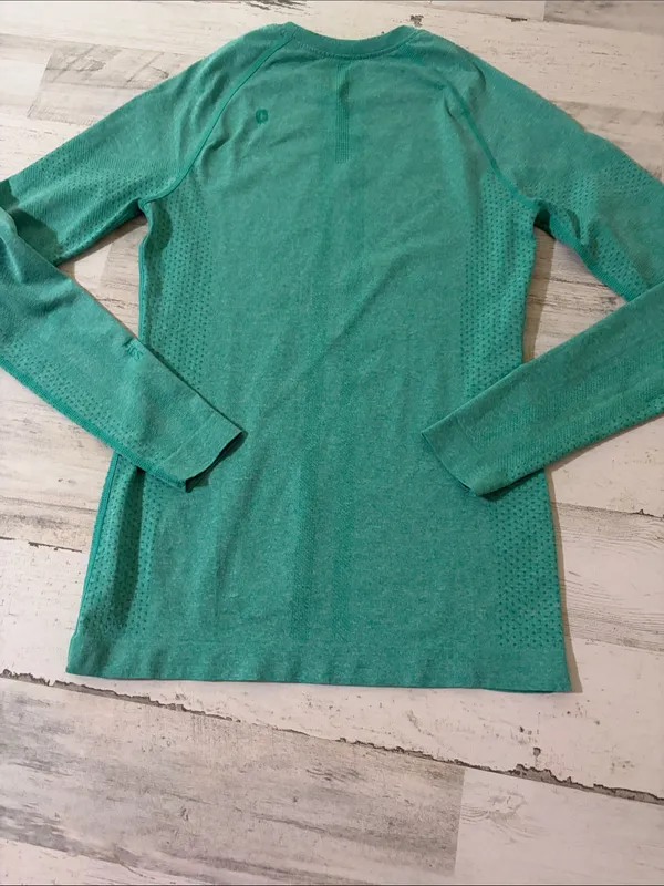 Figs Teal Teal Seamless Underscrub Top Size XS - Image 5