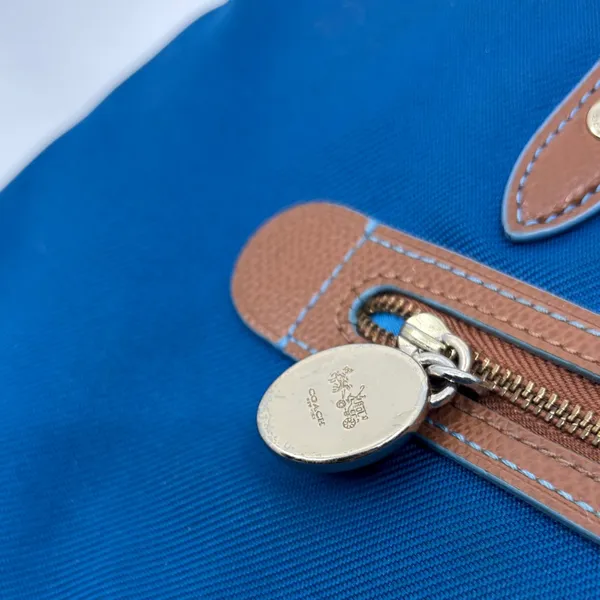 Coach Blue and Tan Tote Bag - Image 4