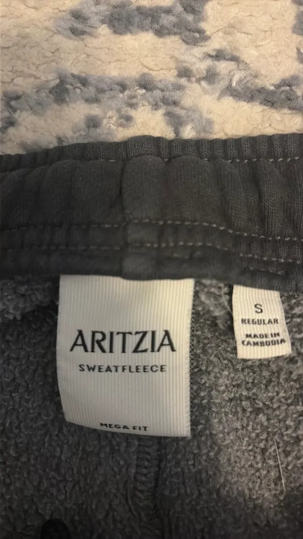 Aritzia Sweatpants - Image 4