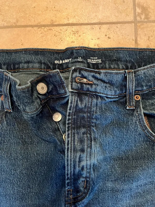Old Navy Mid-Rise Jeans - Image 2