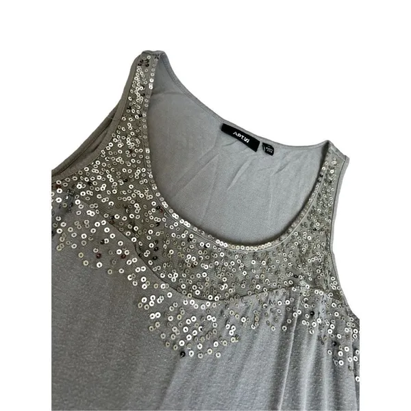 Apt 9 gray silver sequin tank top size - Image 2
