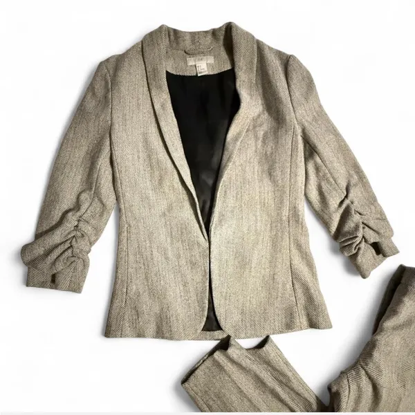 H&M Women's Beige Tweed Blazer & Pants Suit Set Size 2 Workwear - Image 2