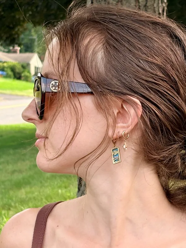 TORY BURCH Logo Brown Gradient Oversized Sunglasses - Image 3