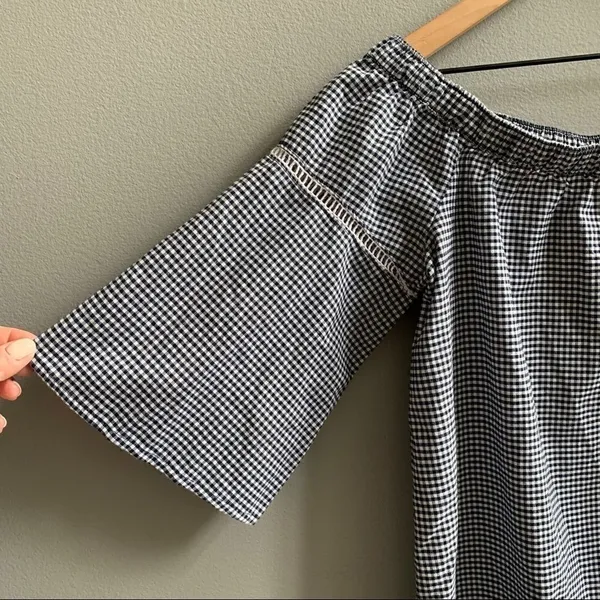 Abercrombie & Fitch Off the Shoulder Gingham Top - Image 9