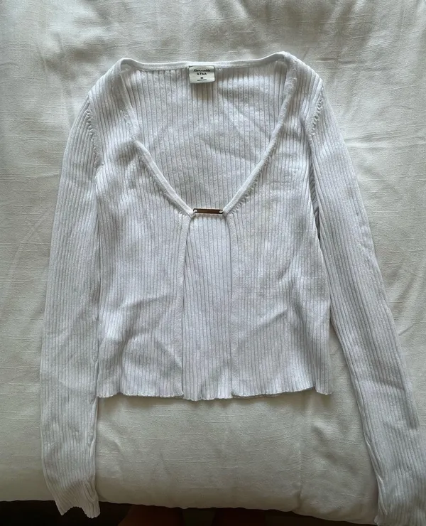Abercrombie & Fitch White Ribbed Sweater - Image 2