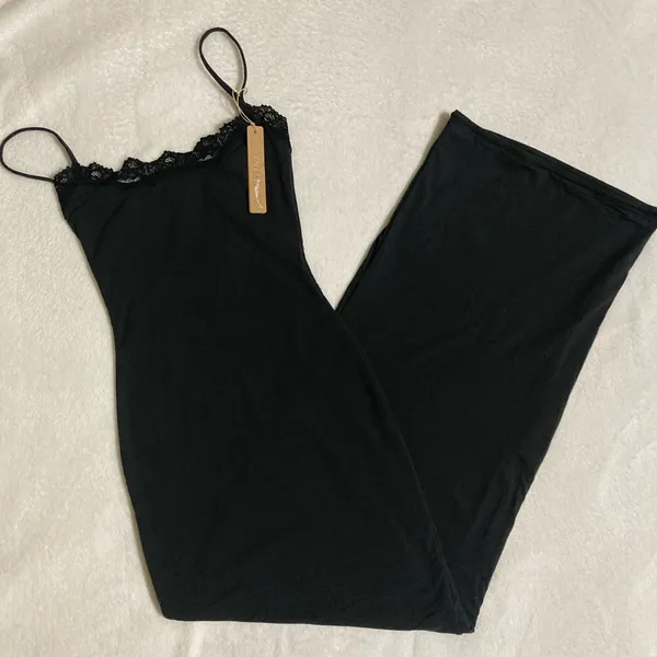 SKIMS Fits Everybody Lace Long Slip Dress - Image 3