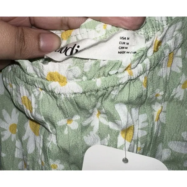 Nordstrom Elodie Tank Top Womens Sz M Green Smocked Floral Tie Shoulder Square Neck Spring - Image 2