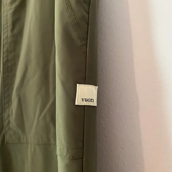 Vuori Oregano Green Miles Drawstring Jogger Pants Sportswear Gorpcore Women's XS - Image 3