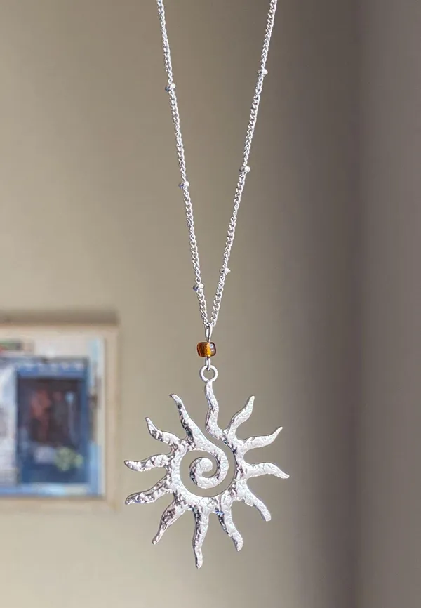 Handmade stainless steel sun boho retro vintage style necklace☀️ - Image 4