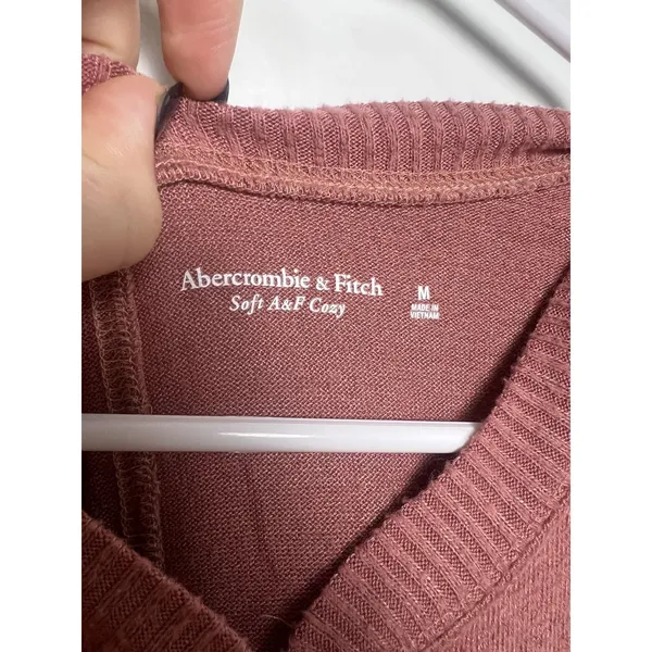 Abercrombie & Fitch Sweater Med Pink Henley Soft A&F Cozy Knit Top Chic Minimal - Image 2