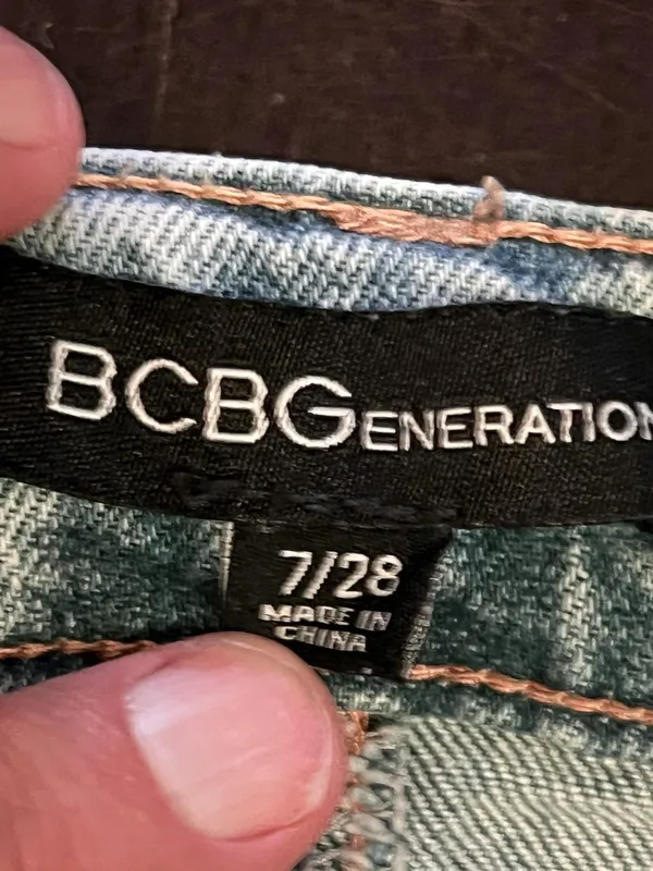 BCBGeneration High Rise Wide Leg Jeans Womens 28 Light Wash Blue Raw Hem Denim - Image 9
