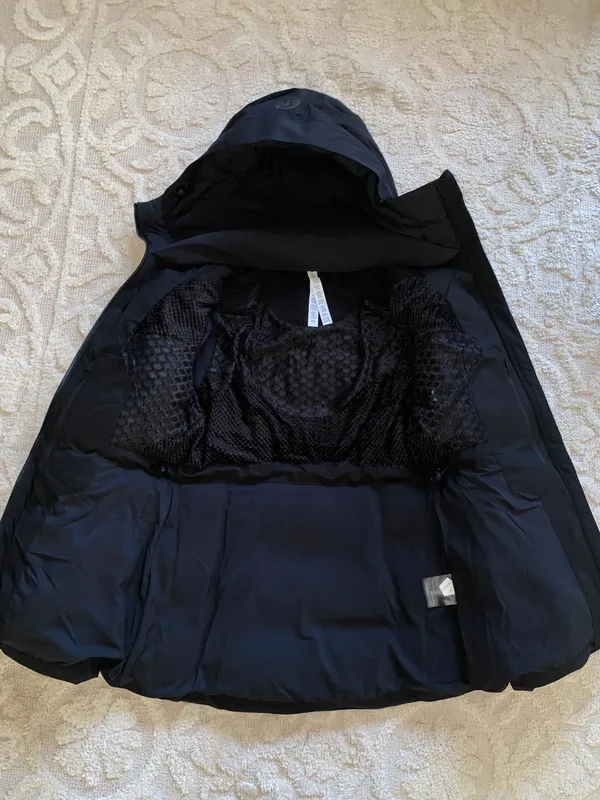Lululemon stretch seal Coat - Image 4