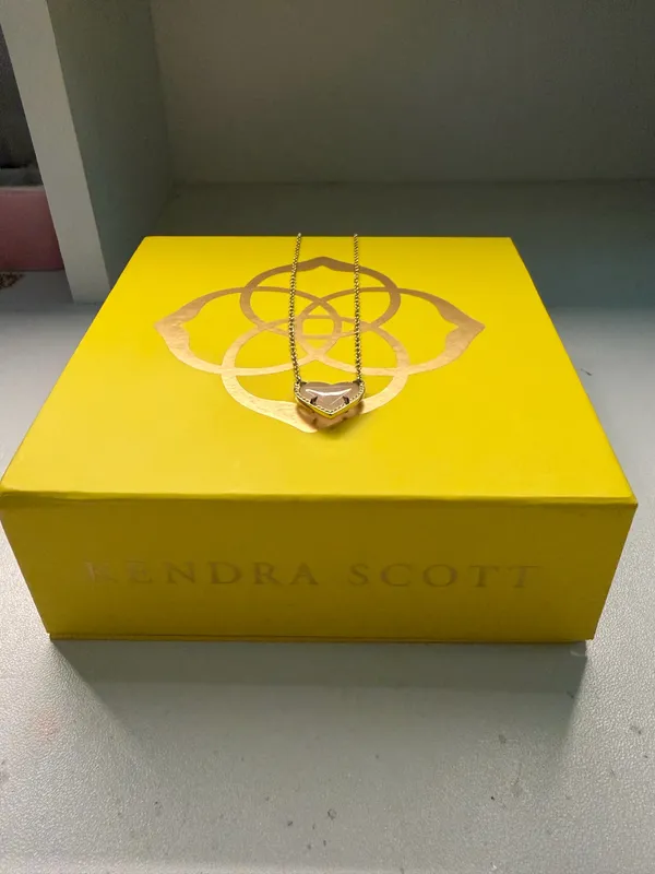 Kendra Scott Heart Necklace - Image 2