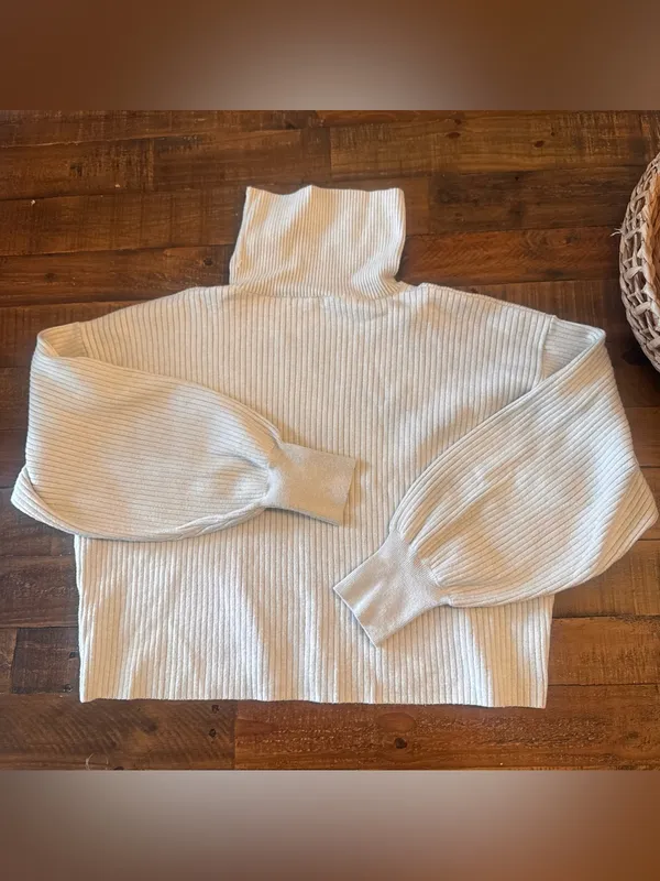 GOOD‎ AMERICAN Ribbed Turtleneck Cropped Sweater - Image 2