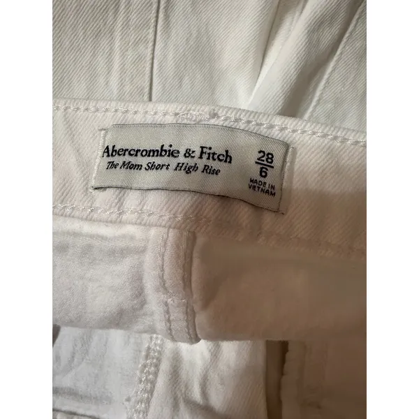 Abercrombie & Fitch The Mom Short High Rise White Distressed Denim 28/6 - Image 4