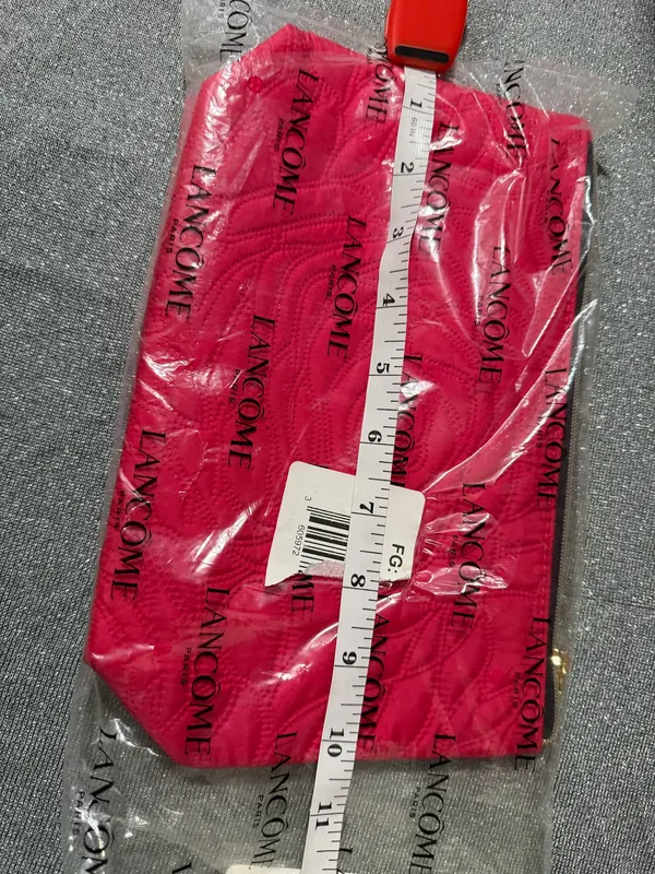 Lancôme hot pink quilted cosmetics pouch NWT - Image 4