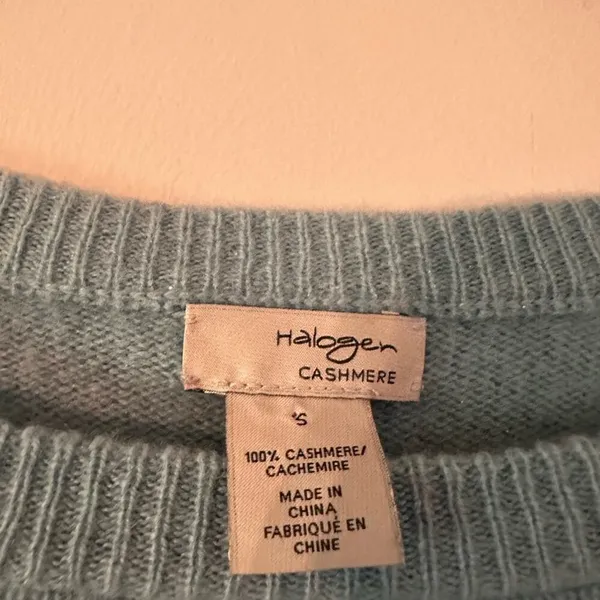 Halogen Light‎ Blue Cashmere Crewneck Light Blue Sweater Side Slits Size Small - Image 3