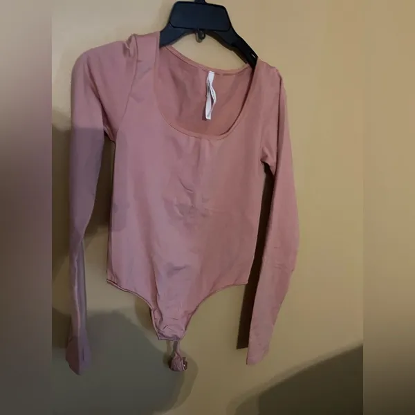 Babaton‎ medium pink bodysuit - Image 2