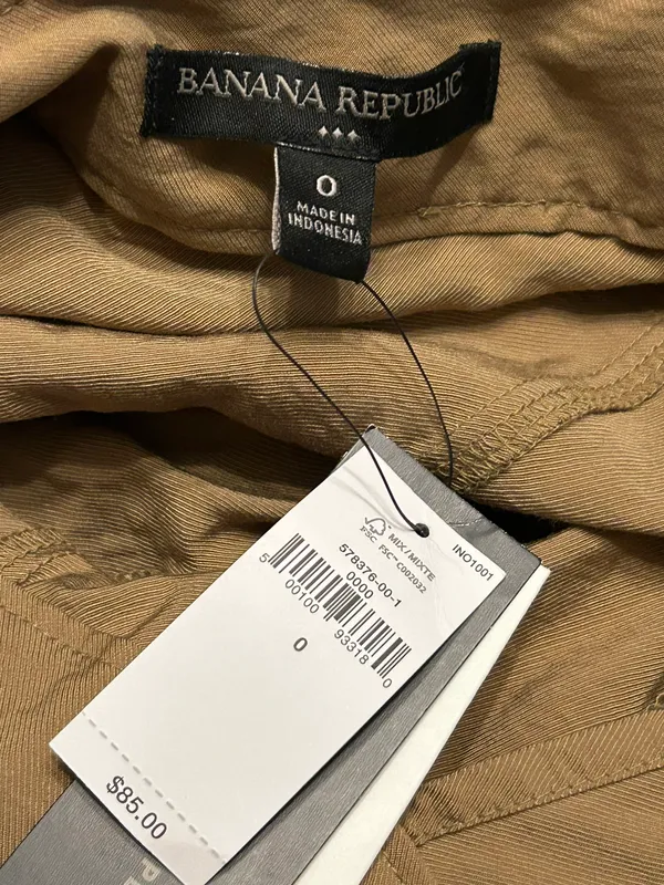 Banana Republic NWT Tan Twill Wrap Skirt, 0 - Image 3