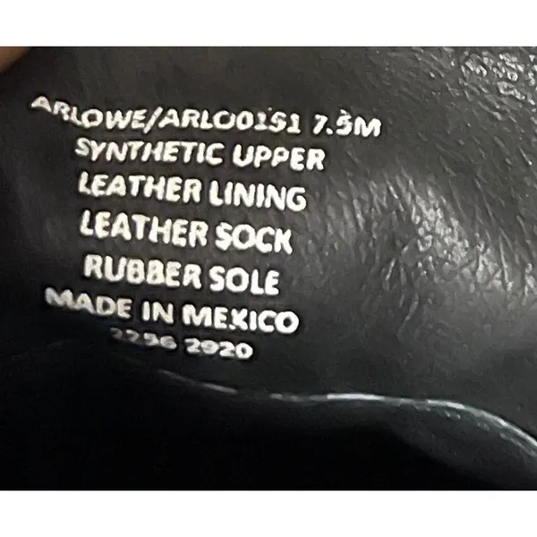 Steve Madden Lug‎ Sole Loafers Size 7.5 White Croc Embossed Hardware Accents - Image 9