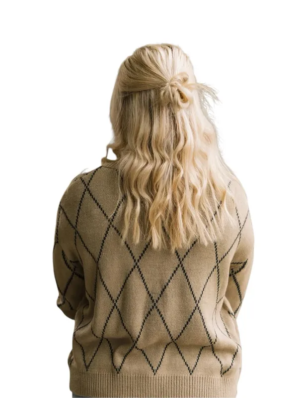 Listicle Boutique Taupe Argyle button front sweater with dimensional bows Size L - Image 3