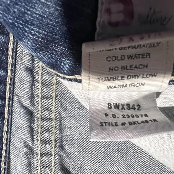 29/33 BKE Low-rise boot cut jeans with a vintage vibe bottom #BB3 - Image 5