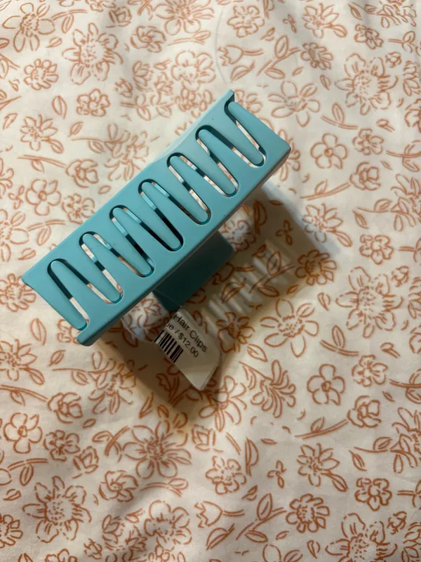 Boutique Hair Clip - Image 4
