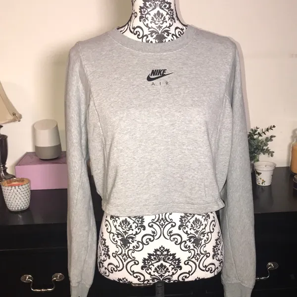 Nike Air Gray Long Sleeve Cropped Sweatshirt Size Medium - Image 2