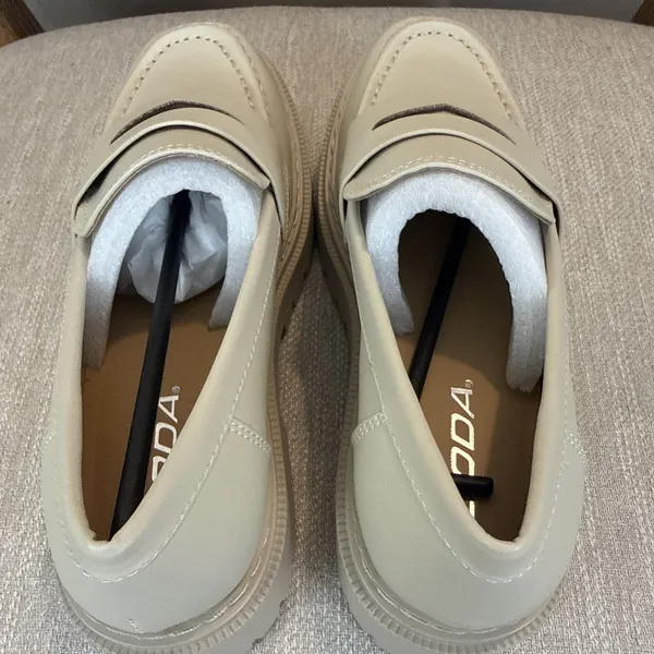 Soda Women's Chunky Platform Loafers White Lug Sole Y2K Style size 7.5 classic preppy - Image 8