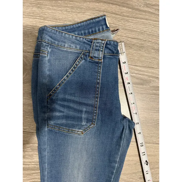 Mudd‎ Juniors Jeans Size 3 Medium Wash Flare Leg Denim Front Patch Pockets - Image 5