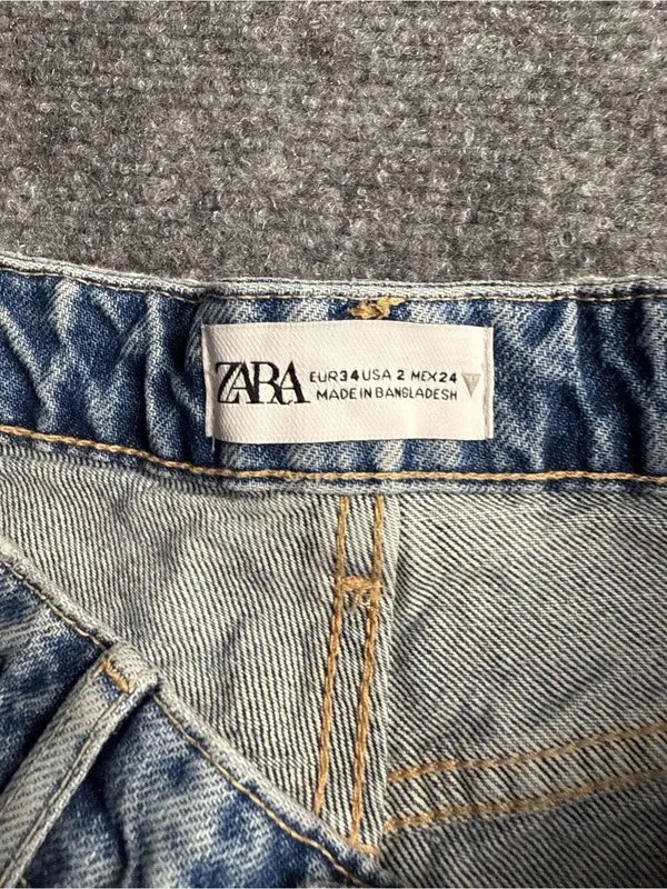 Zara Woman’s Size 2 High-Rise Distressed Denim Shorts - Light wash NWT - Image 6