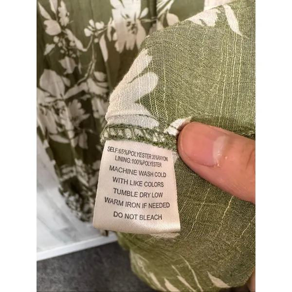Just Found Olive Green Floral Maxi Dress Womens Size Small S Cutout Smocked Tier - Image 4