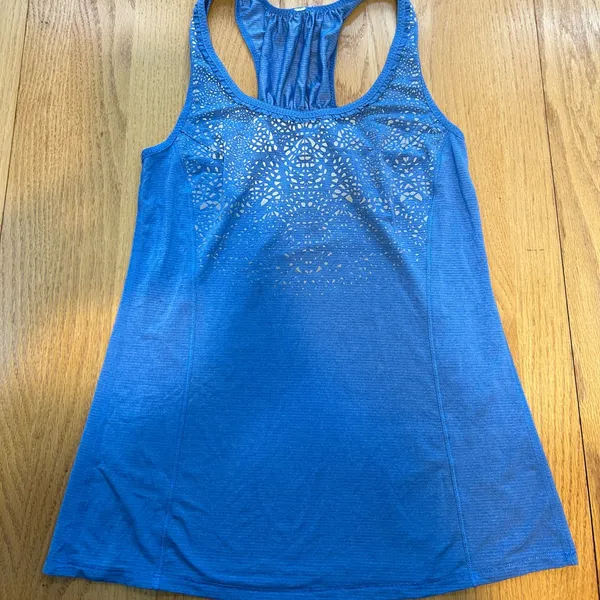 Lululemon Run Silver Bullet Tank Top Size 6 Blue Porcelaine Reflective Racerback - Image 4