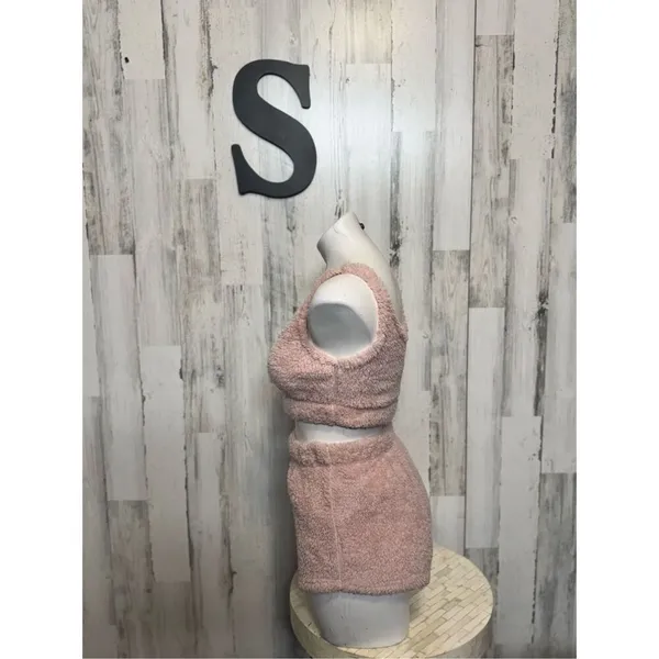 Blush Pink Fuzzy Two Piece Lounge Set Small | Cozy Sherpa Crop Top & Shorts Set - Image 2