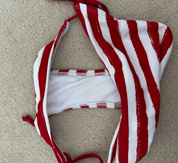Red and White Striped Cheeky Bikini Bottom - Image 3