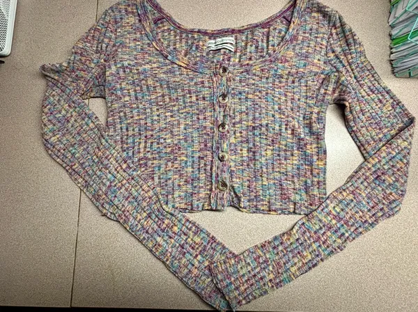 Urban Outfitters Women’s L Striped Button Down Knit Long Sleeve Cropped Top -EUC - Image 2