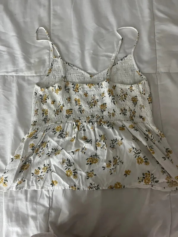 Hollister baby doll tank top - Image 2