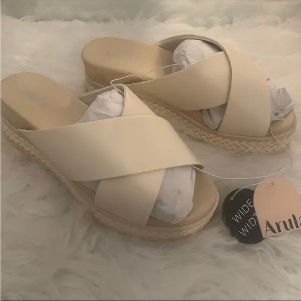 NEW Arula / Altar’d State Wide Width Sandals Size 8.5 NWT - Image 4