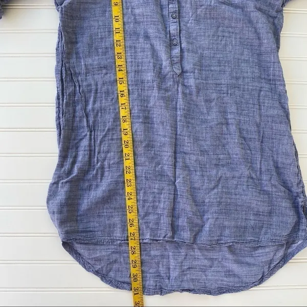Canyon River Blues Button top Size Medium blue‎ chambray - Image 8